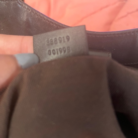 Authentic Gucci - Picture 2 of 5